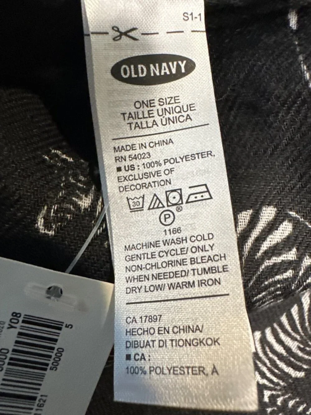Old Navy Zebra Print Scarf Wrap One Size Black White Pom Pom Trim NWT Novelty